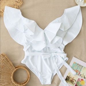 NWT Chicwish white bathing suit size Small